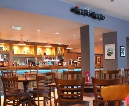 كينغستون أبون هول The Albert Hotel & Sports Bar المظهر الخارجي الصورة