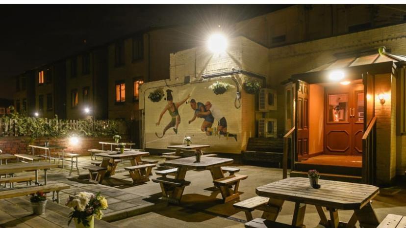 كينغستون أبون هول The Albert Hotel & Sports Bar المظهر الخارجي الصورة